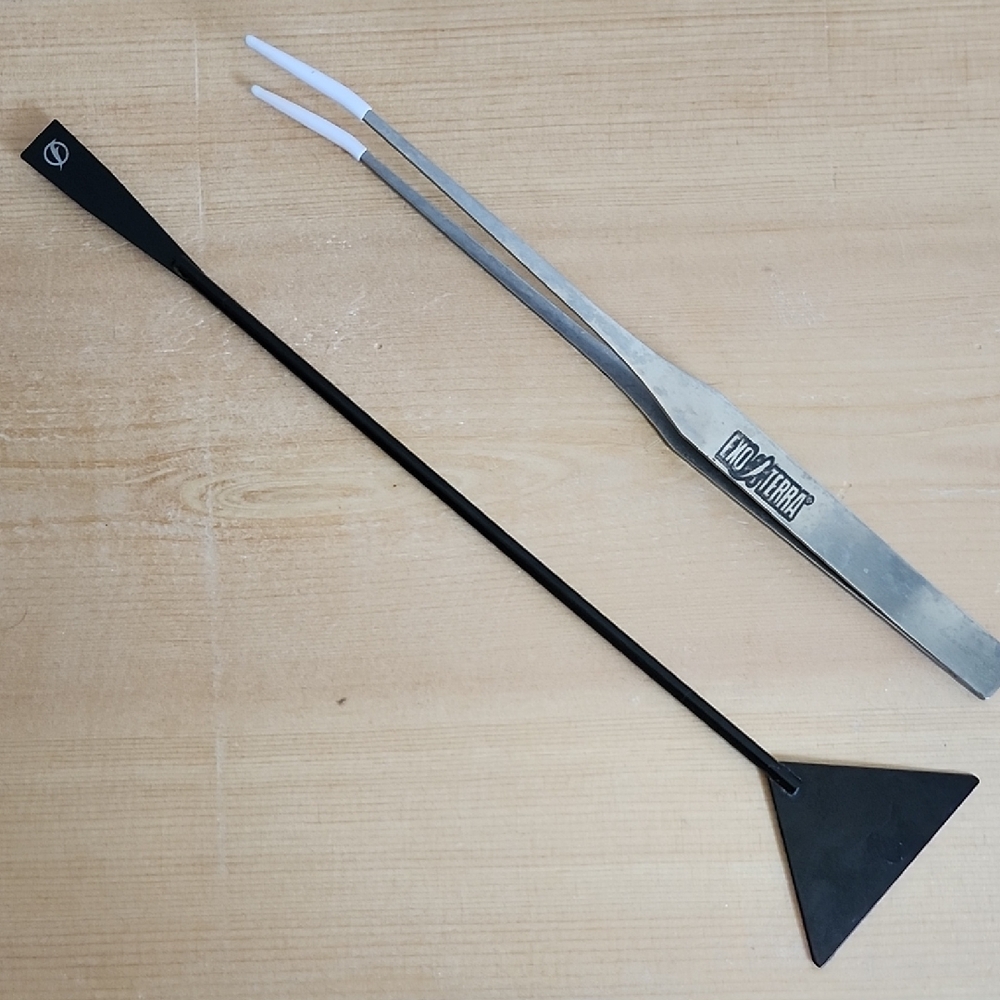 Fluval Aquarium/terrarium Landscaping Tool And Exo Terra Feeding Forceps
